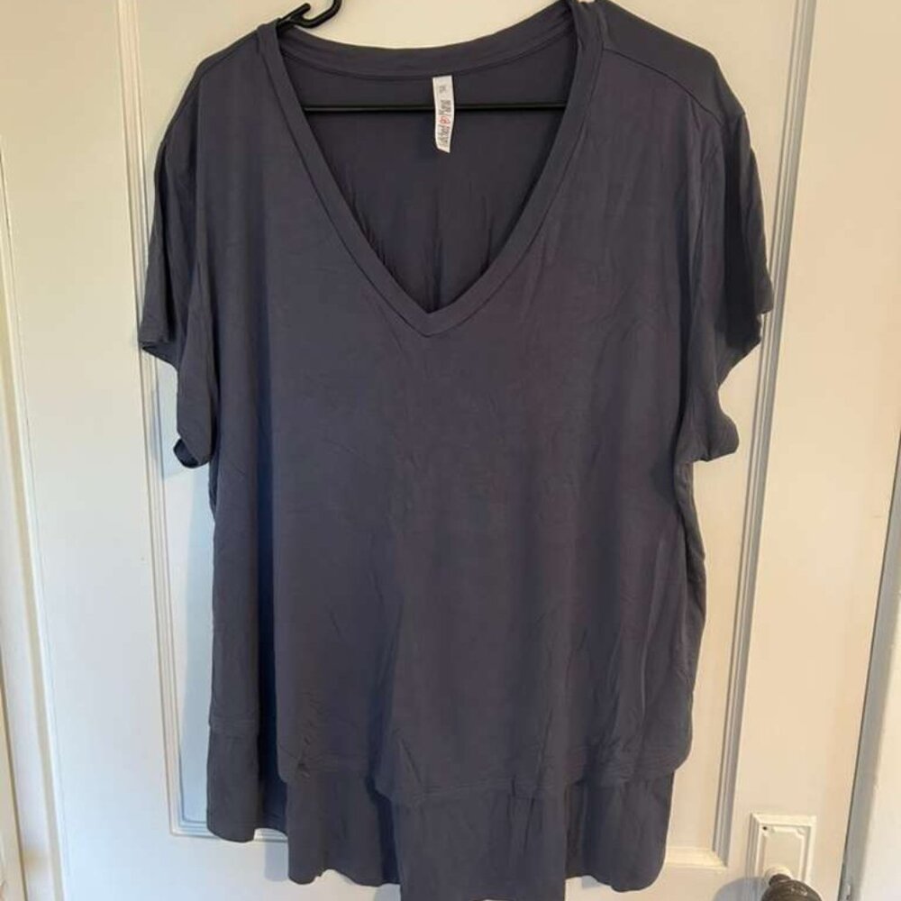 Latched Mama V-Neck Boyfriend Nursing Tee, Blue, Size 2X